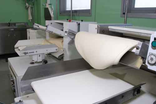 Food Industry 2 fase preparazione pasta con macchinario industriale